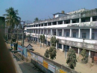 Naimouza High School