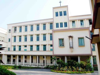  Loreto College Kolkata